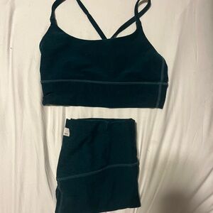 Green vuori workout set